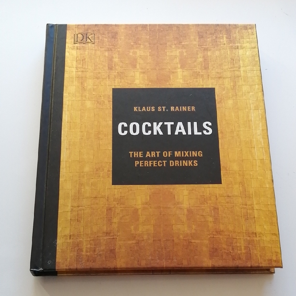 Cocktails: The Art of Mixing Perfect Drinks